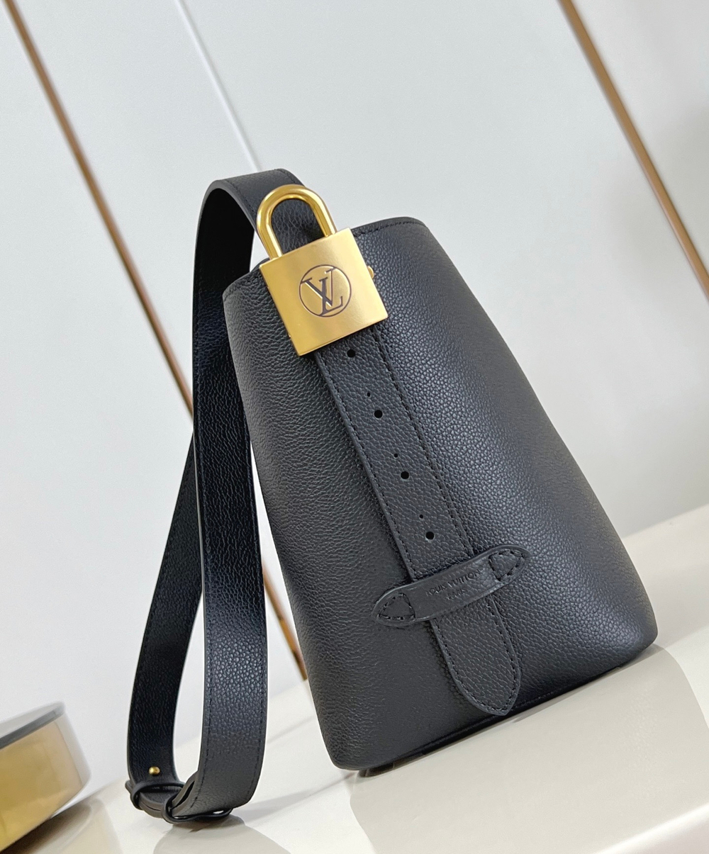 Louis Vuitton Low Key All in BB