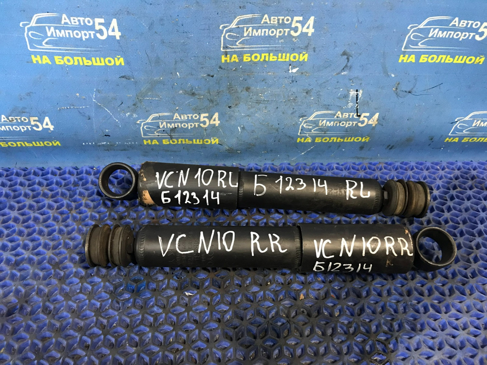 Амортизатор задний TOYOTA GRAND HIACE 1999-2002