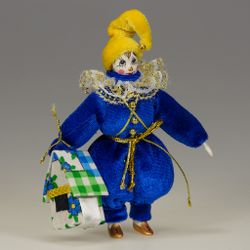 Ёлочная игрушка Гном с домиком