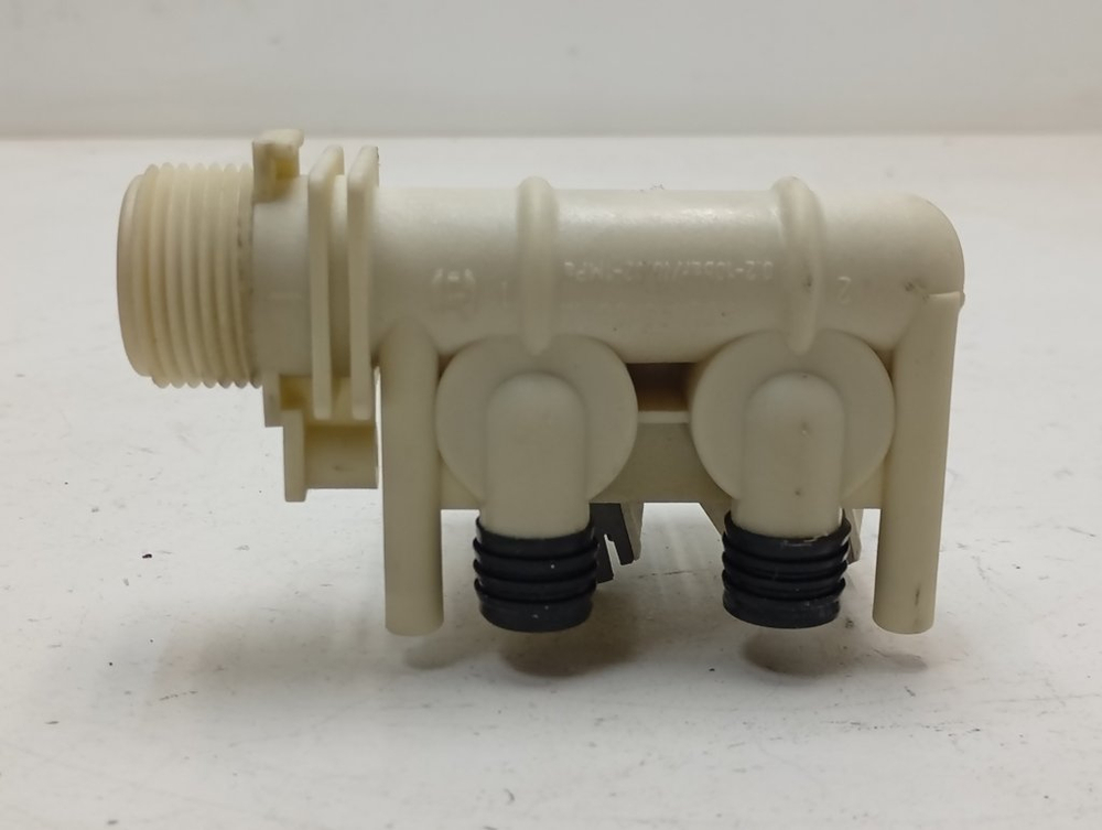 WISL82 кт57 Клапан подачи воды для стиральной машины Indesit б/у