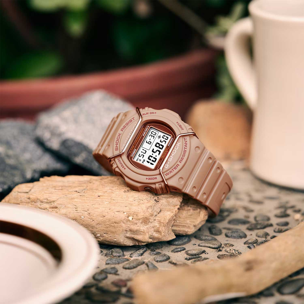 Часы Casio DW-5700PT-5