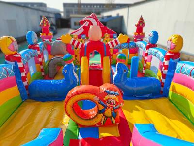 Коммерческий надувной батут два модуля «Парк развлечений 4» 12*6*7 м