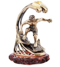 Народные промыслы AM- 608 Фигурка «Серфинг на скатах» (латунь, янтарь)