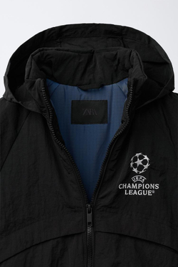 ZARA КУРТКА С ПОТАЙНЫМ КАПЮШОНОМ WATER REPELLENT UEFA CHAMPIONS LEAGUE ®, ЧЕРНЫЙ