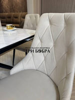 Кухонный раскладной стол "Монако" из керамогранита, белый мрамор и 4 стула ЛОНДОН