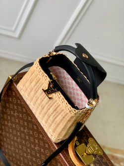Louis Vuitton Capucines BB