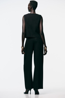 ZARA ДВУБОРТНЫЙ ЖИЛЕТ С ЗОЛОТИСТЫМИ ПУГОВИЦАМИ, ЧЕРНЫЙ