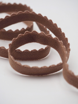 Резинка отделочная коричневая 12 мм с учетом фестона