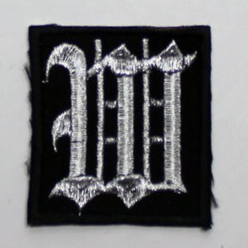 Нашивка буква "W" (серебристая)