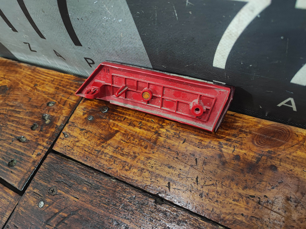 Катафот заднего бампера левый внутренний Hyundai Tucson 3 (TL) 18-21 Б/У Оригинал 92405D3510