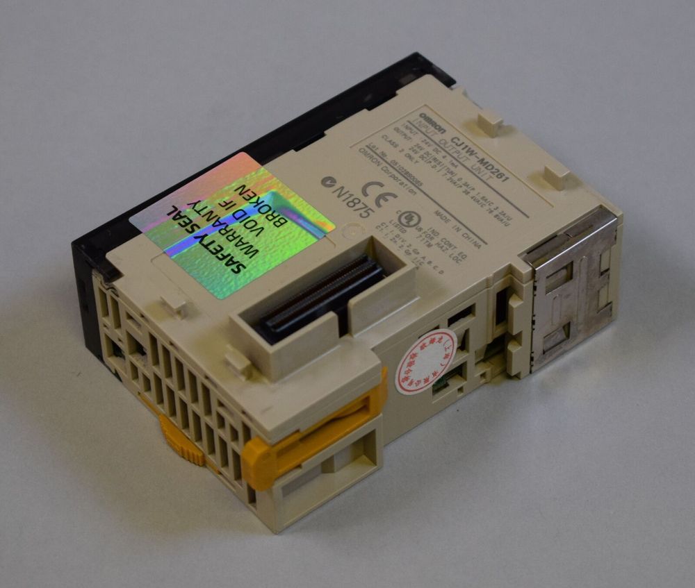 OMRON CJ1W-MD261