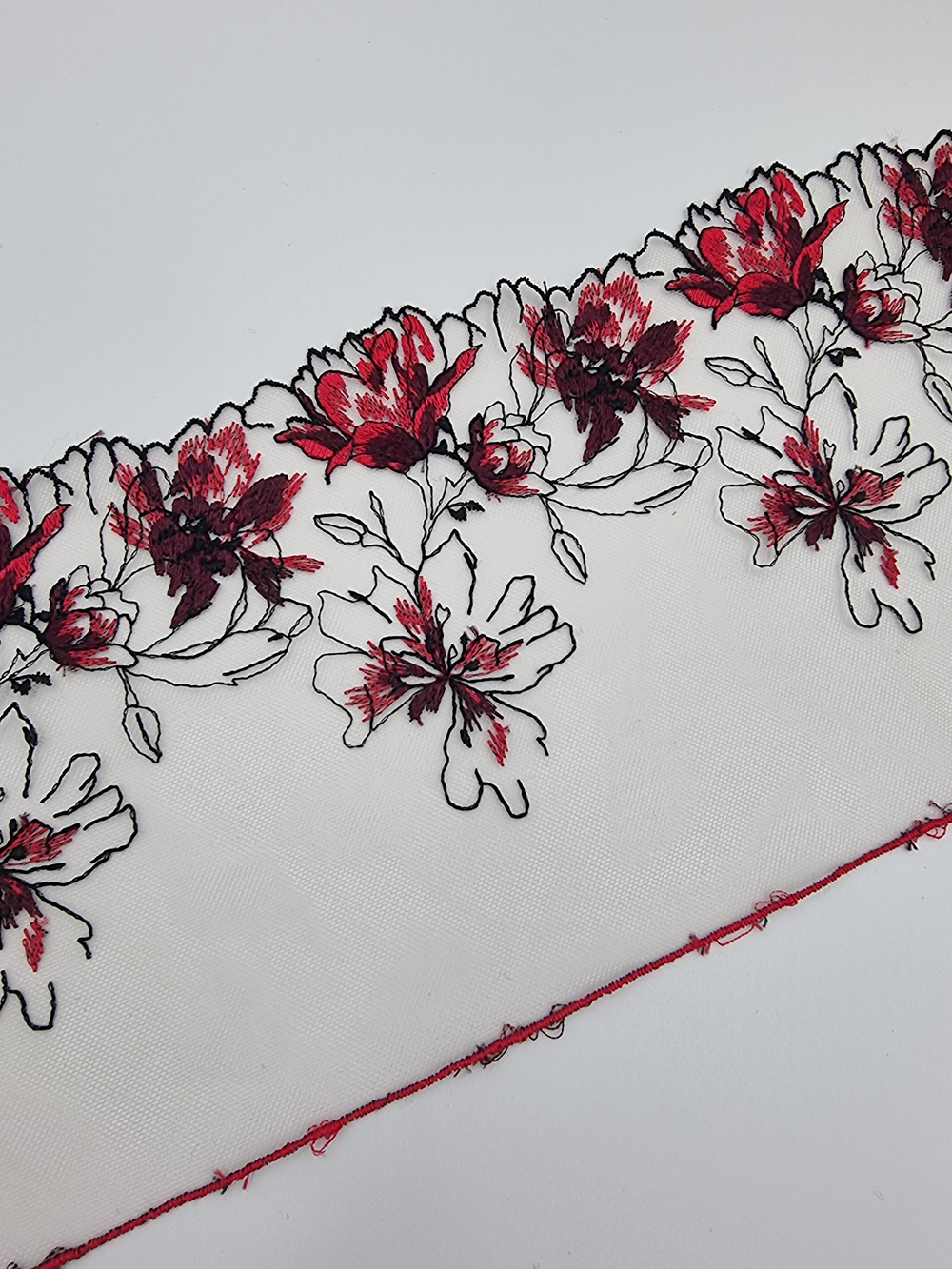 Вышивка на сетке бежевый/бордовый К800 правая 15,5 см