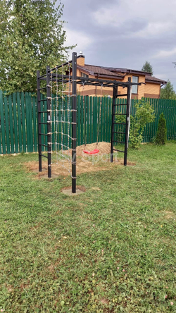 Монтаж уличной шведской стенки Sv Sport Рукоход (5 вертикальных столбов)