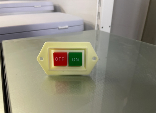 Выключатель-кнопка (1 шт.)