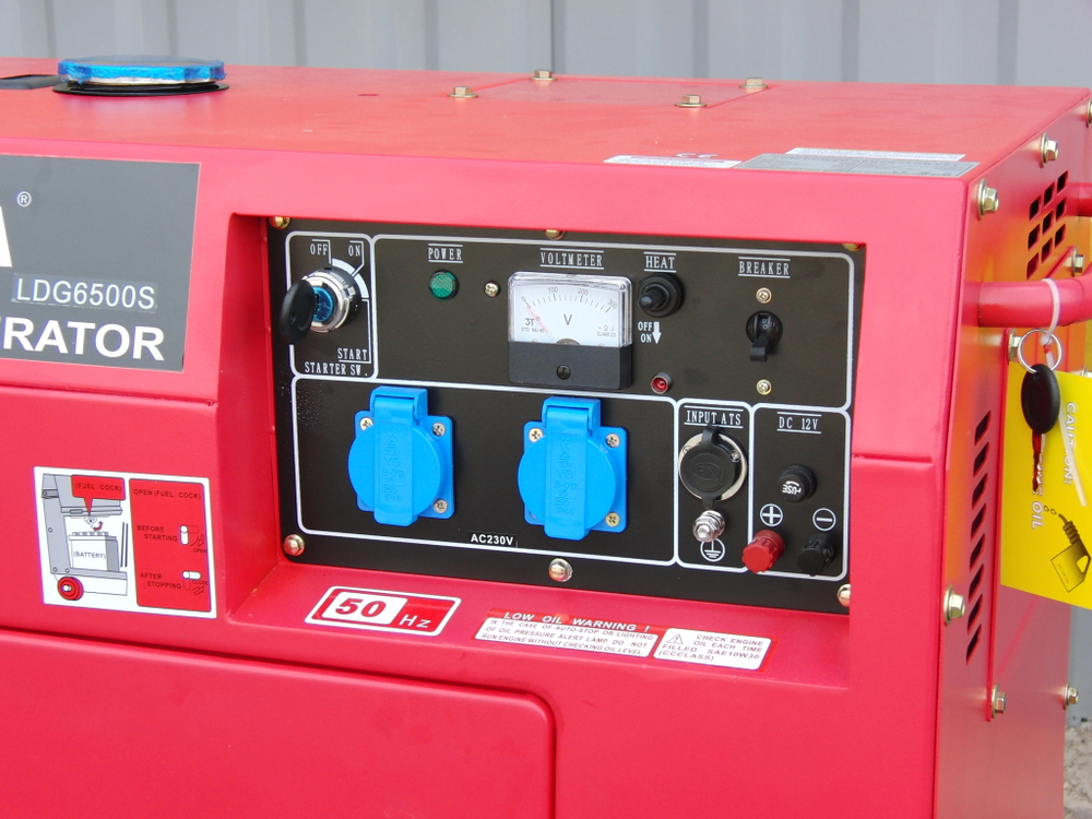 Дизельный генератор 5 кВт АМПЕРОС LDG 6000S в шумозащитном кожухе с автозапуском