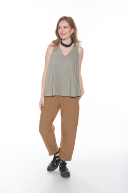 ТОП С V-ОБРАЗНЫМ ВЫРЕЗОМ