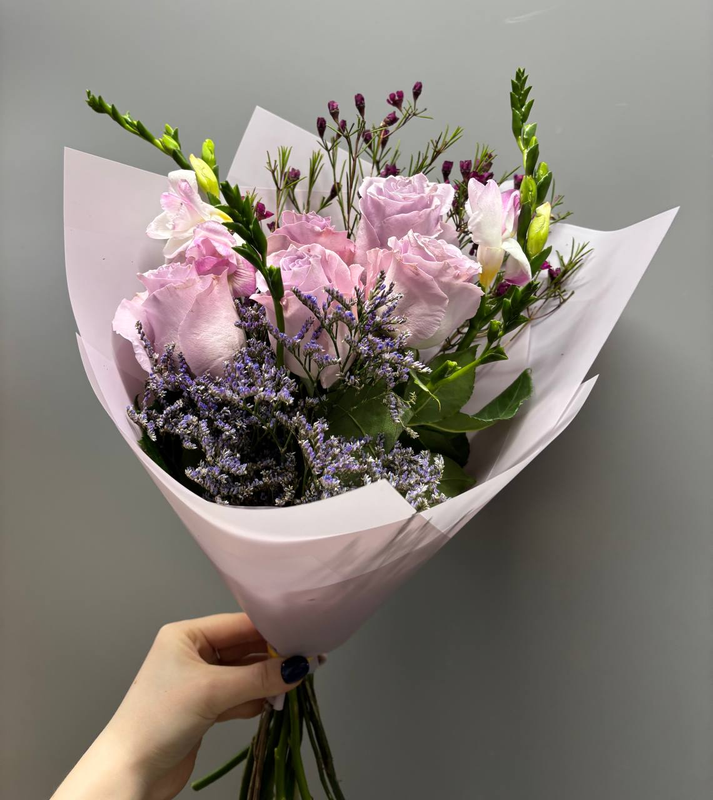 Букет "Сиреневый комплимент" Букет "Сиреневый комплимент"