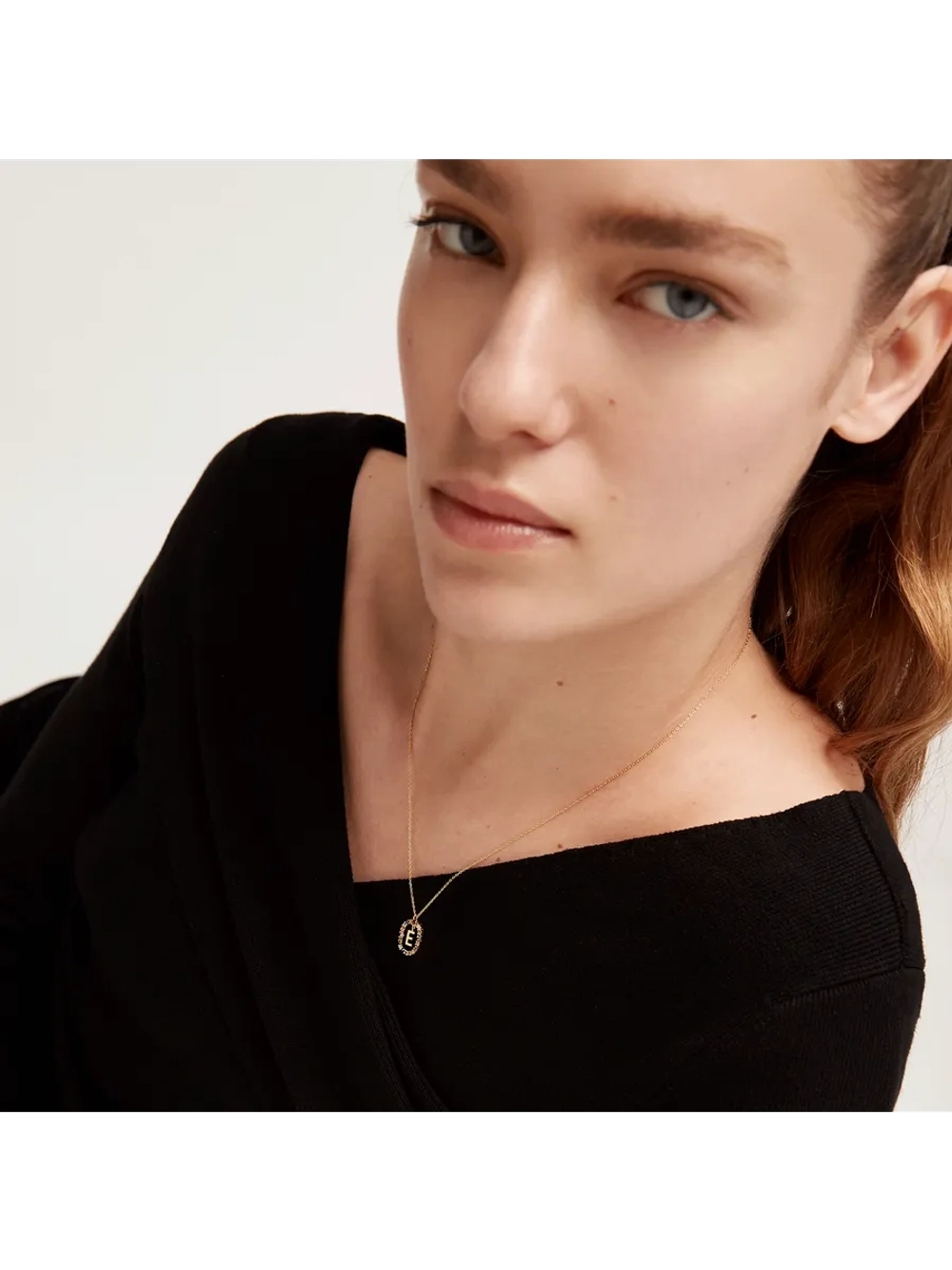 Колье Буква E серебро 925 пробы покрытое золотом