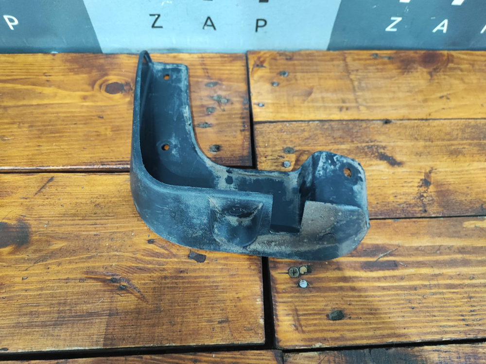 Брызговик передний левый Kia Rio 4 (FB) 17-22 Б/У Оригинал 86831H0000