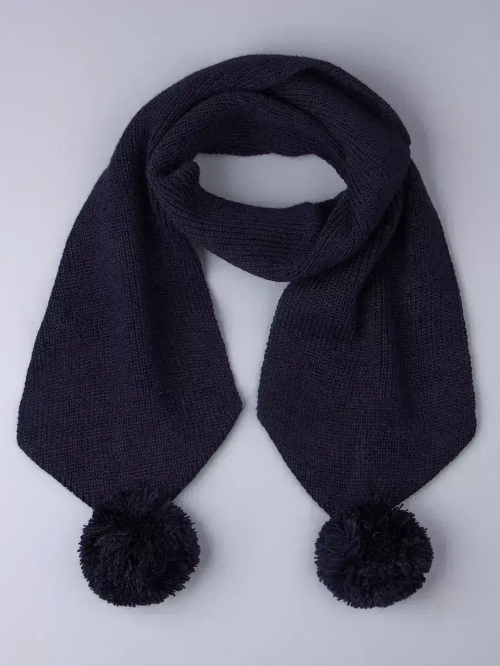 Шарф зимний вязаный с бубонами для детей