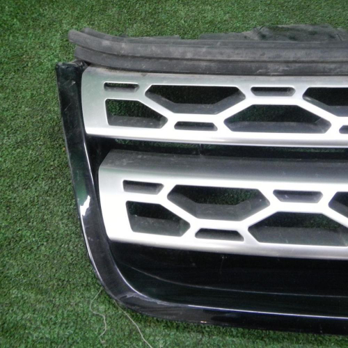 Решетка радиатора Land Rover Discovery Sport (2014-2019)