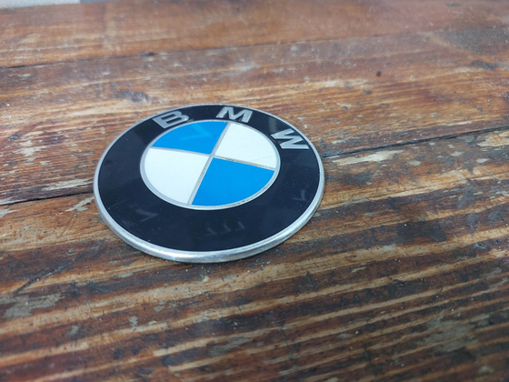 Эмблема BMW X2 (F39) 17-23 Б/У Оригинал 51147463692