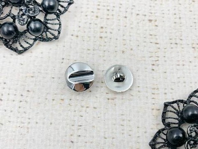 Пуговицы блузочные, d 1,3 см, на ножке