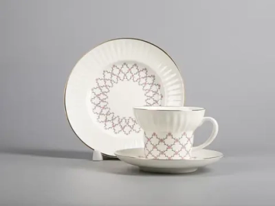 Трехпредметный комплект чайный форма Волна рисунок Розовая сетка 155 мл арт. 81.14622.00.1