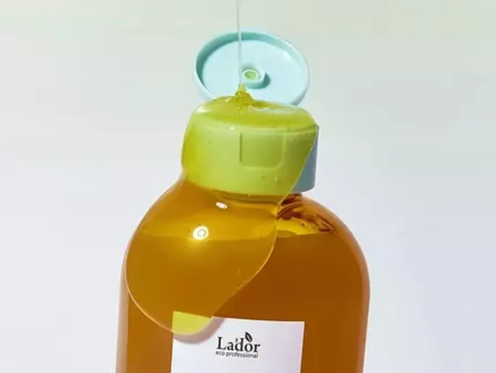 LA'DOR Шампунь тонизирующий для сухой кожи головы ROOT RE-BOOT VITALIZING SHAMPOO (PROPOLIS & CITRON) 300 мл.