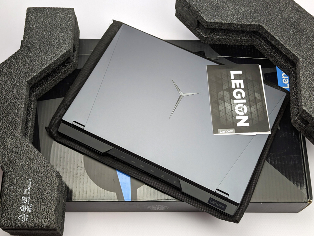 Игровой Ноутбук Lenovo Legion 5 Pro 16ACH6H Ryzen 5 5600H/16GB/512GB SSD/RTX 3060/2К/165hz
