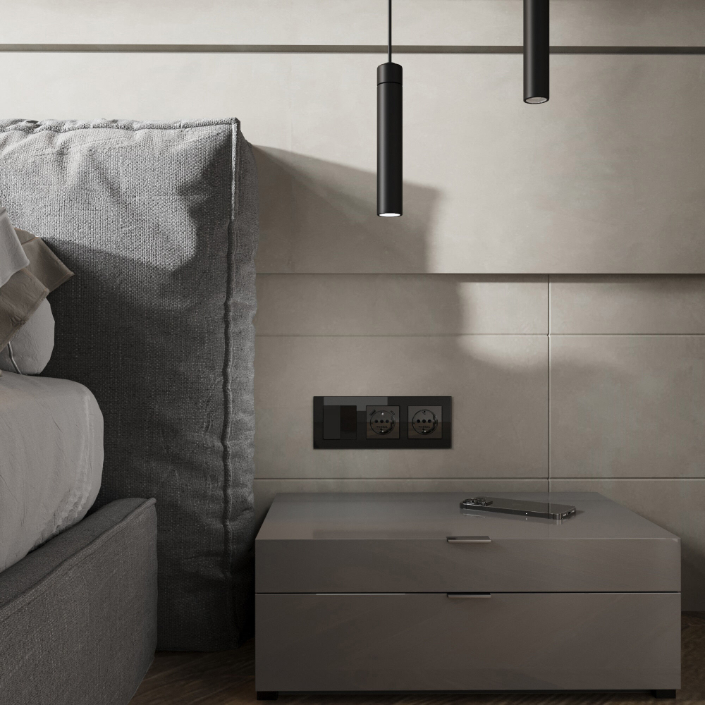 Розетка с заземлением, шторками и USB тип A+C (черный акрил)