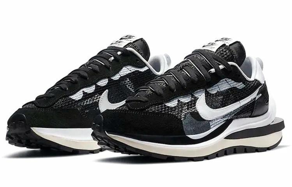 Кроссовки Sacai X Nike Vaporwaffle Black And White