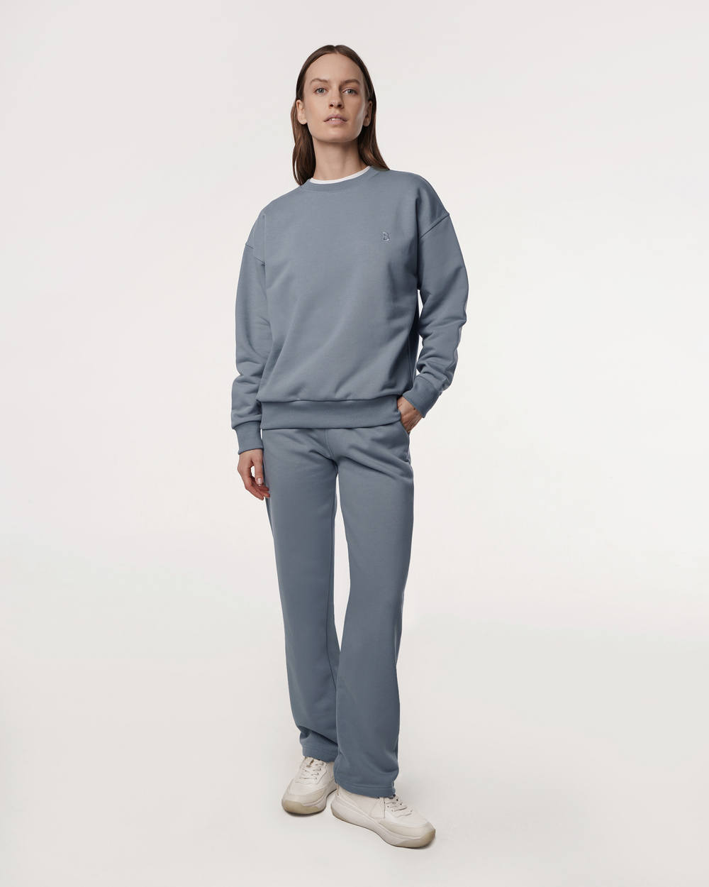 Объемный классический свитшот