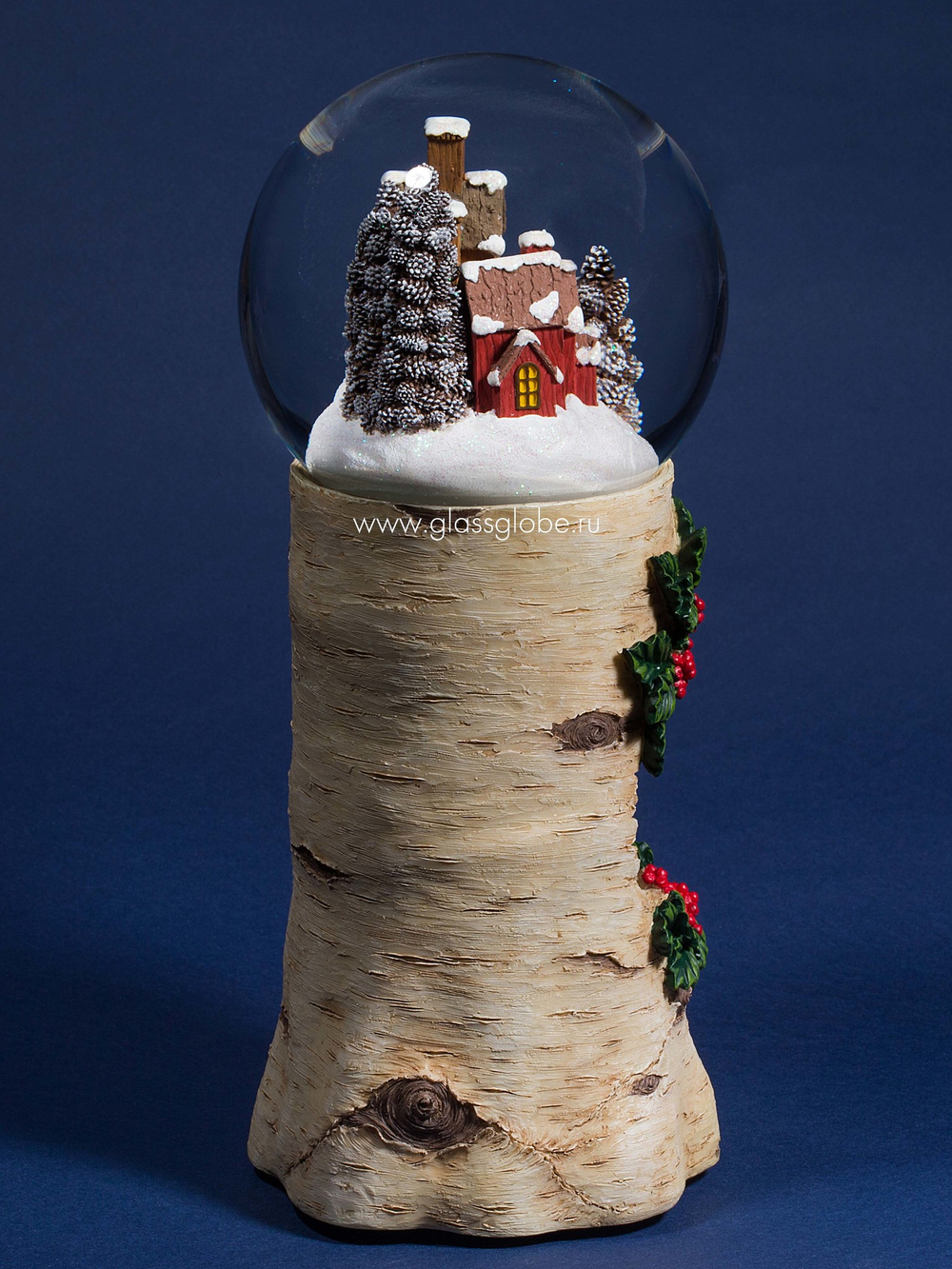 Новогодний стеклянный шар со снегом "Дом сов" с подсветкой и эффектом метели
