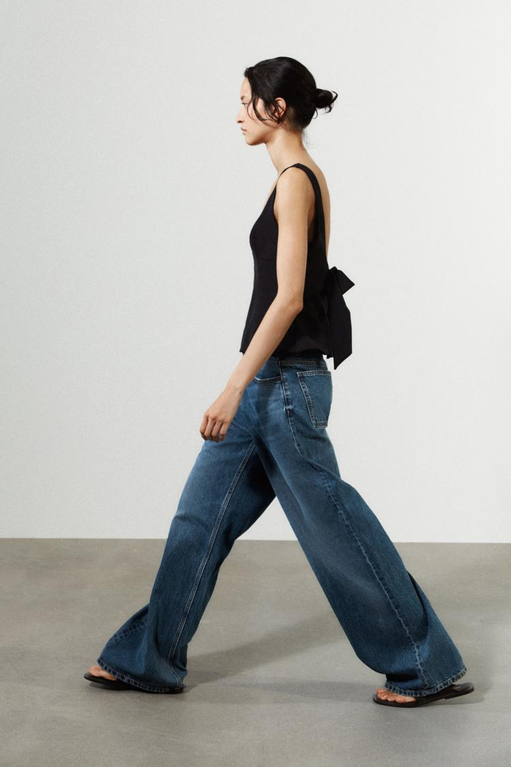 ZARA ТОП С БАНТОМ СЗАДИ, ЧЕРНЫЙ