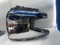 Оригинальная LED фара Hyundai Tucson L