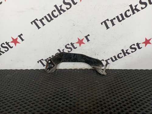 Кронштейн патрубка интеркулера