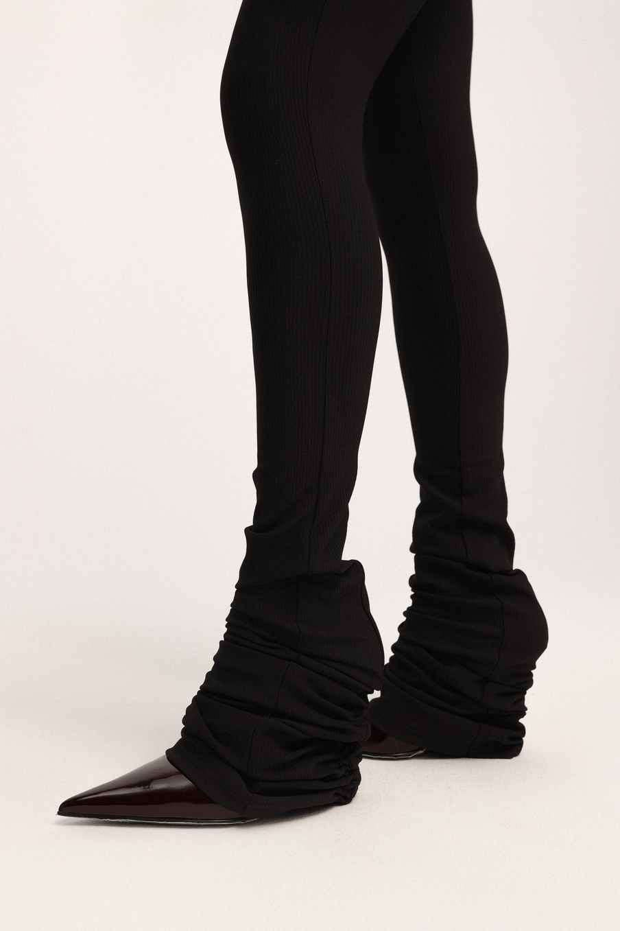 Леггинсы со сборкой в рубчик