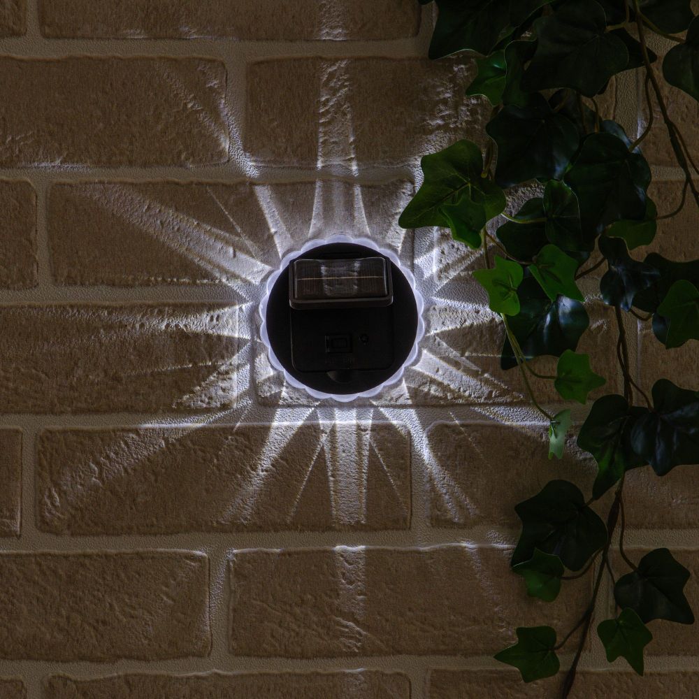 USL-F-157-PT060 RADIATE Cветильник настенный на солнечной батарее. 6 светодиодов. Белый свет. 1xАА Ni-Mh аккумулятор в-к. IP44. TM Uniel