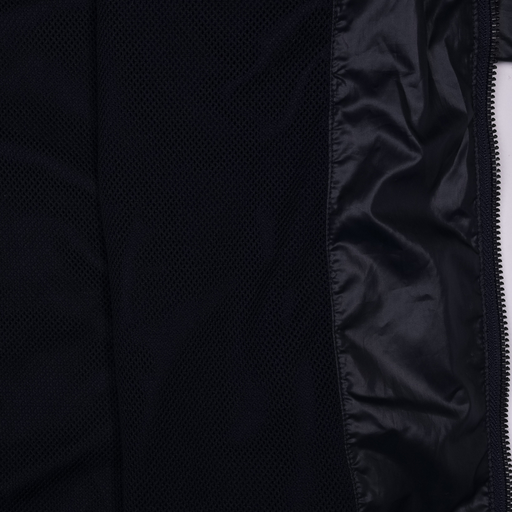 Черная переливающаяся легкая ветровка-бомбер Fred Perry, S свободный