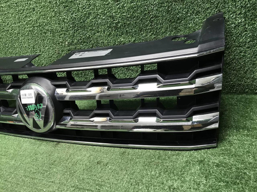 Решетка радиатора VW Teramont (2017-2022)