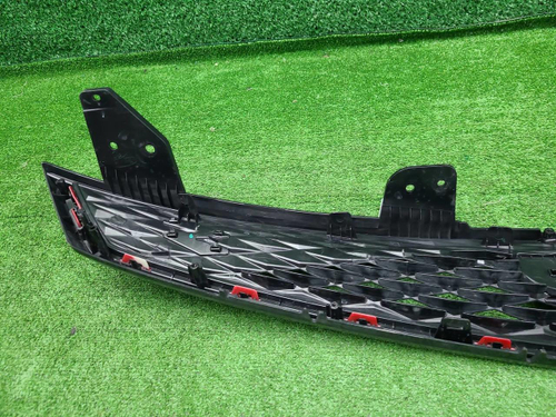 Решетка радиатора Geely Coolray (2023-н.в.)