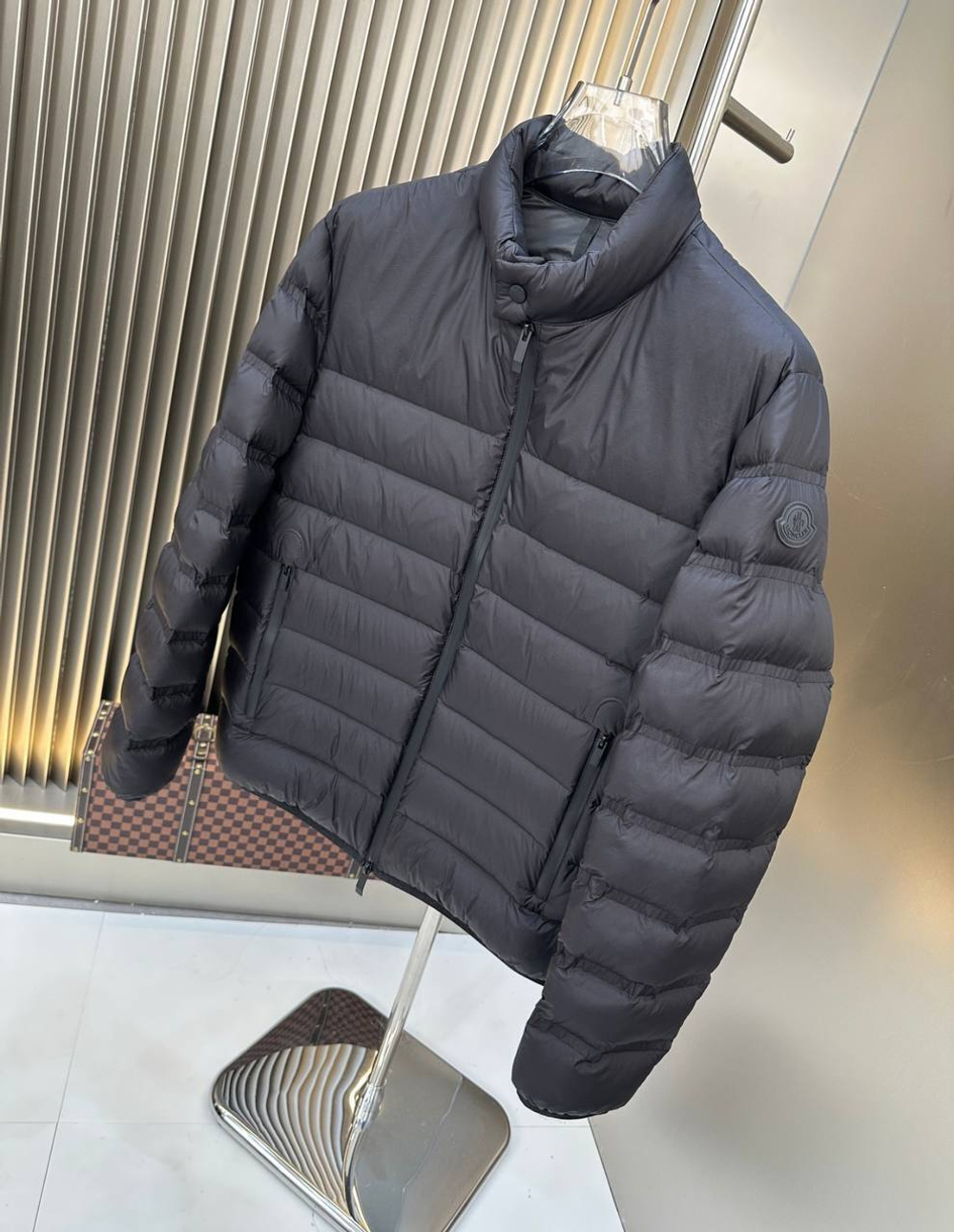 Пуховик Moncler