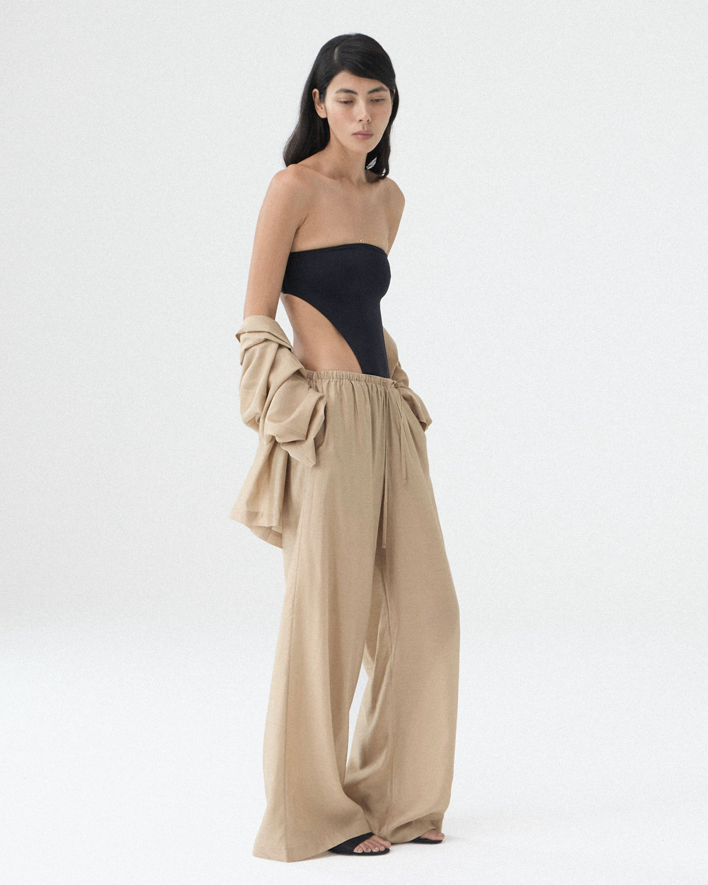 Купальник-бандо слитный