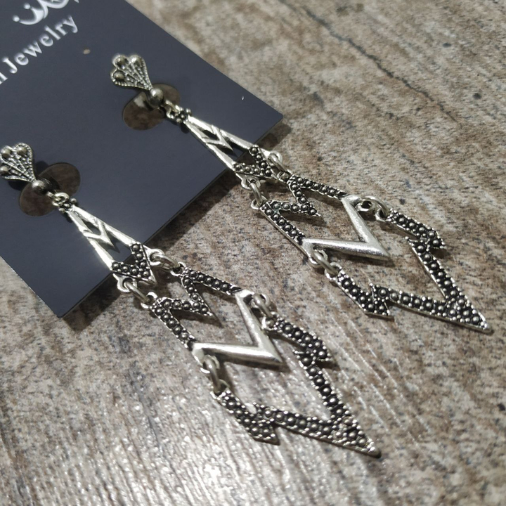 Серьги на англ.заст Bohemia Огонек «М» металл античный серебристый