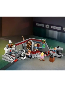 Конструктор Динозавры Охота на рапторов 378 деталей 10924