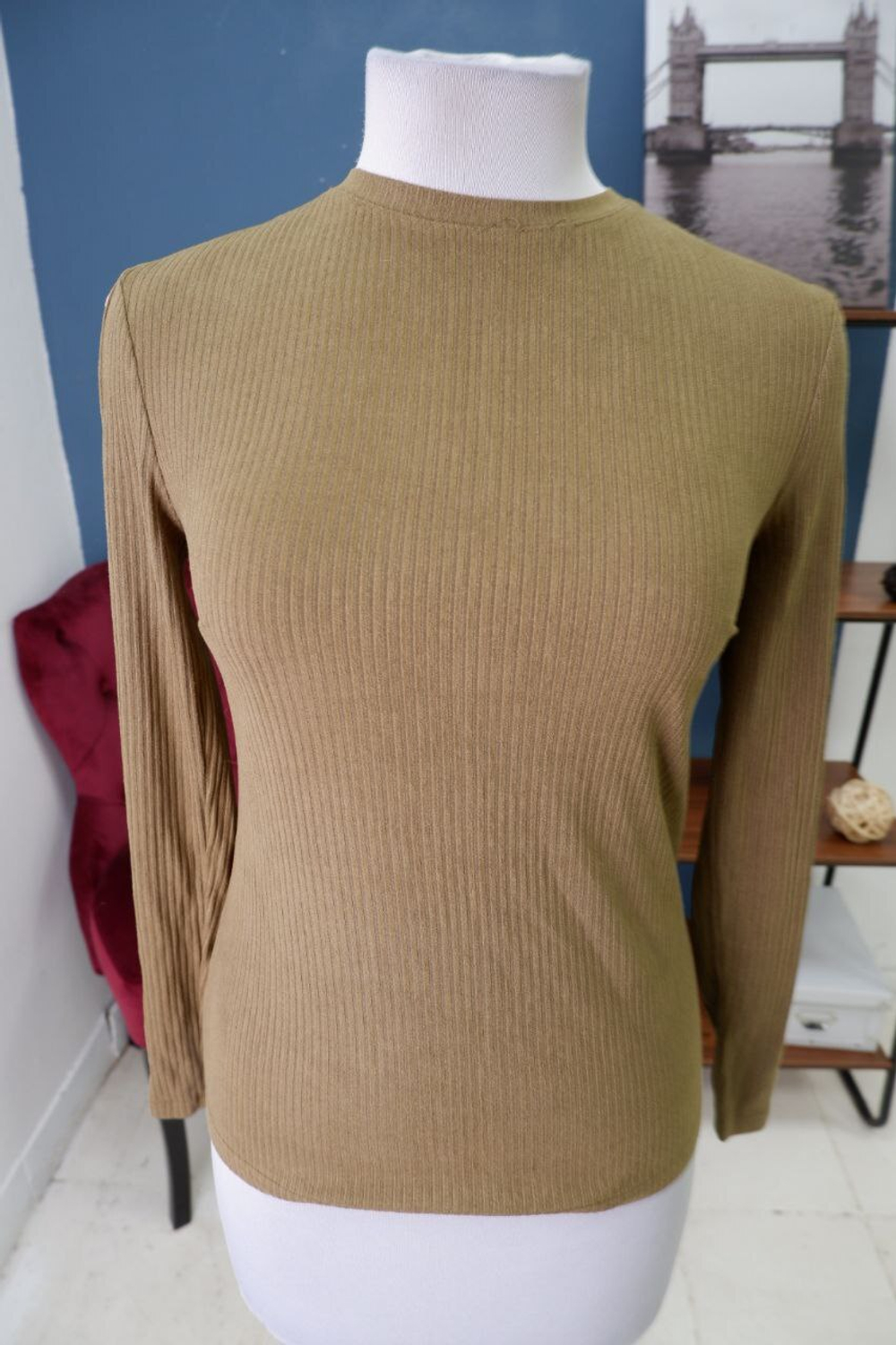 Джемпер Mohito базовый 44 размер