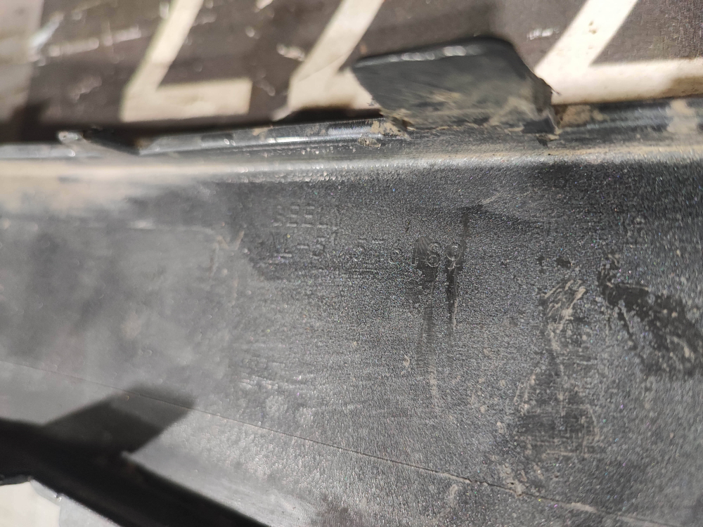 Бампер передний Geely Tugella 19-нв Б/У Оригинал 6010131500