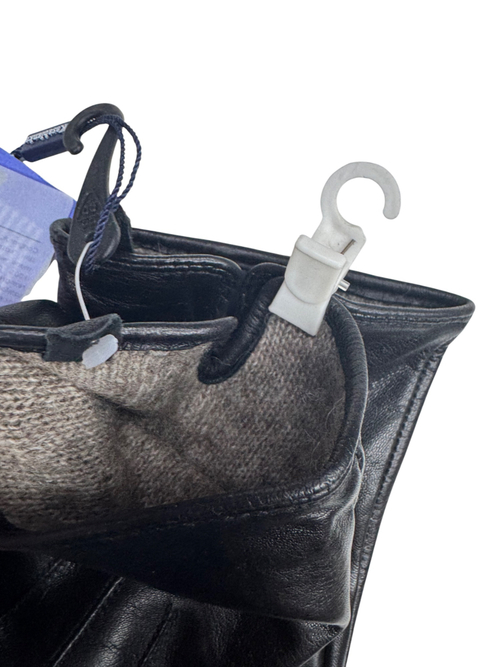 Перчатки. Женские. 3 размера.Материал верха: Кожаные люкс качества. Подклад: Трикотаж-шерсть.5 шт в упаковке.