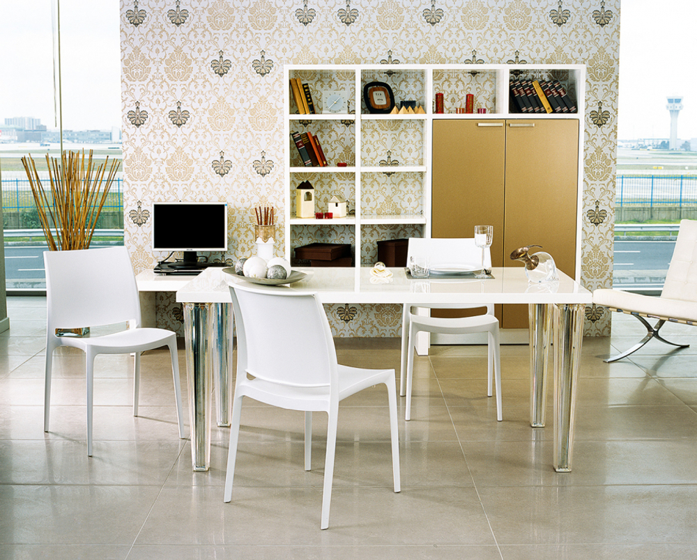 Стул пластиковый Maya